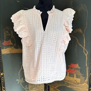 Elegant Eyelet Ruffle Sleeve Top - light Pink